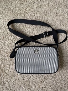 Lululemon Crossbody Camera Bag - Canvas